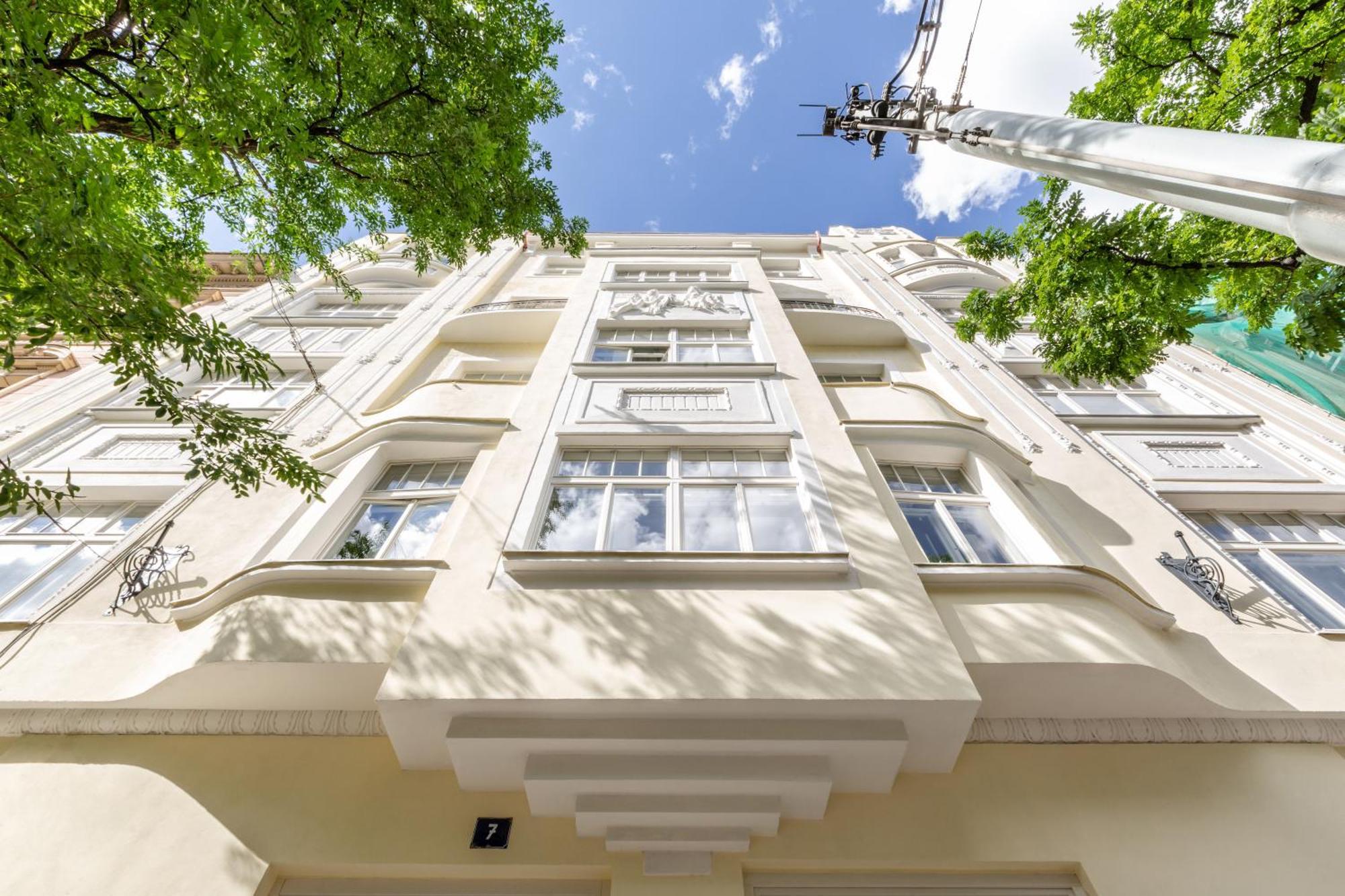 Turnkey I Charles Square Apartments Prague Ngoại thất bức ảnh